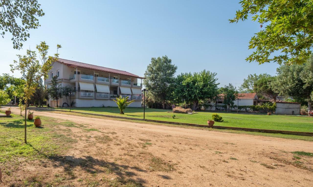 Camping Linaraki Apartments & Bungalows Sykia Eksteriør billede